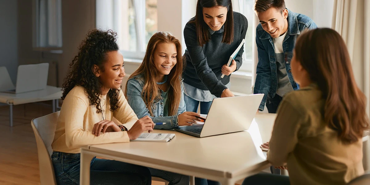 Regresso às aulas 2026: a tecnologia certa para estudar melhor